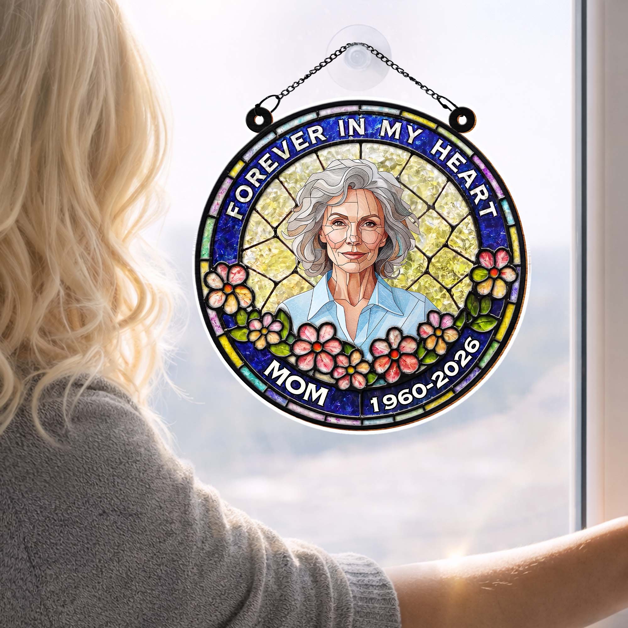 Personalized Memorial Suncatcher Portrait Gift for Mom