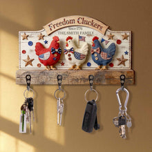 Load image into Gallery viewer, Personalized Patriotic Key Holder Custom Family Name 4th of July Gift
