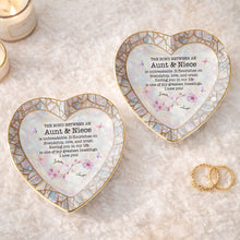 Load image into Gallery viewer, Personalized Heart-Shaped Jewelry Dish Custom Name Gift for Niece
