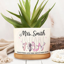 Load image into Gallery viewer, Personalized Ceramic Plant Pot Custom Name Gift for Teachers
