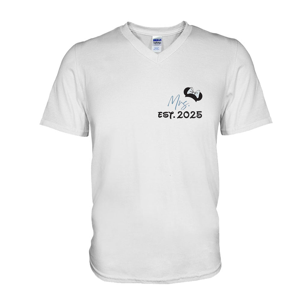 Personalized Disney Mouse T-Shirt & Hoodie for Couples - Custom Name & Date Gift
