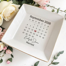 Load image into Gallery viewer, Personalized Jewelry Dish Custom Names Special Date Gift for Couples
