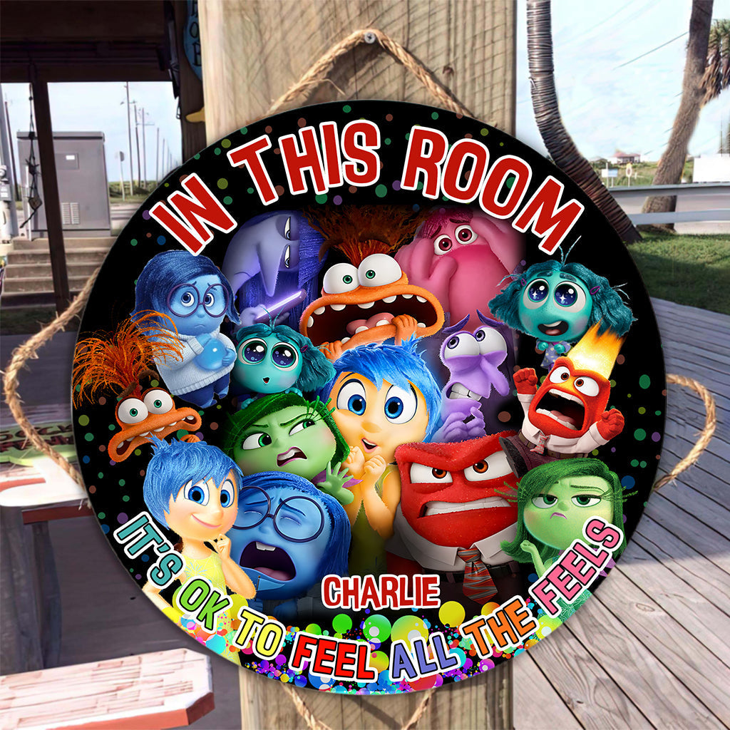 Personalized Round Wood Sign with Custom Name for Kids' Room