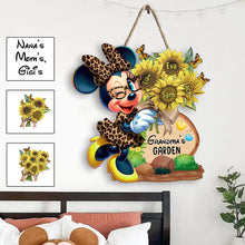 Load image into Gallery viewer, Custom Shaped Wood Sign with Personalized Title for Grandma | Unique Gift
